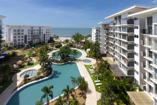 Total Surf Experience: Master the Waves - Imagen 2